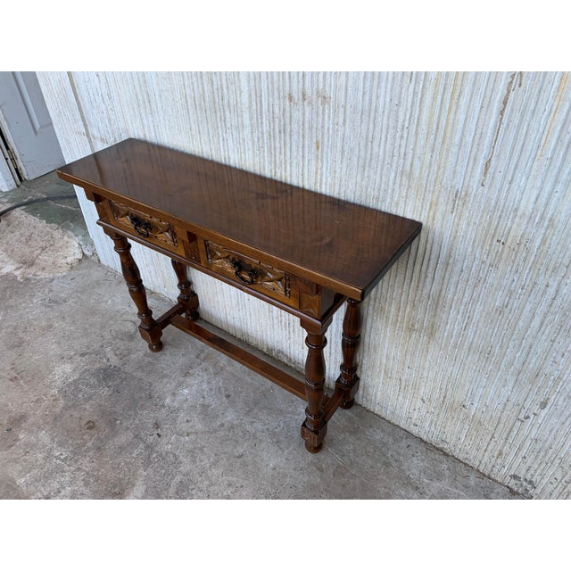 1920s 20th Century Spanish Tuscan Console Table With Two Drawers and Turned Legs For Sale - Image 5 of 13