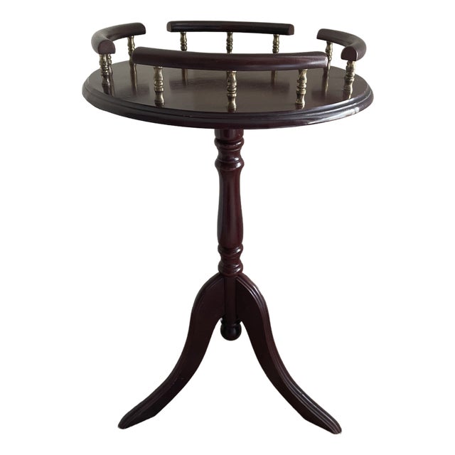 Vintage MCM Chippendale Mahogany Bar/Coffee Side Table For Sale