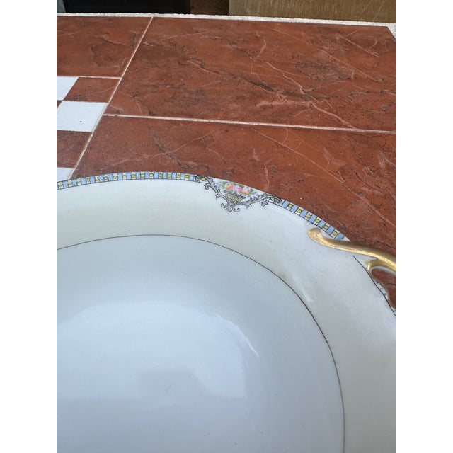 Up for consideration is a beautiful hand painted Noritake ceramic bowl. This would look lovely in your home and it is a...