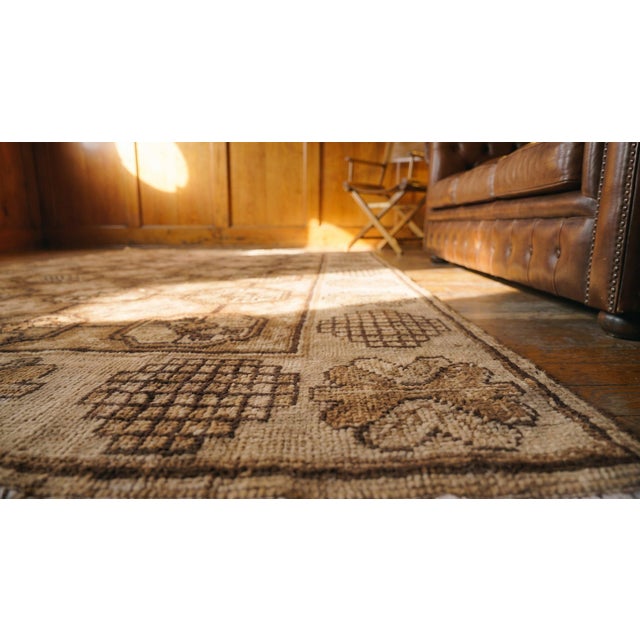Beige 1920s Tan Beige Geometric Antique Chinese Khotan Rug 4'8"x 8'2" Handknotted Wool Carpet For Sale - Image 8 of 9