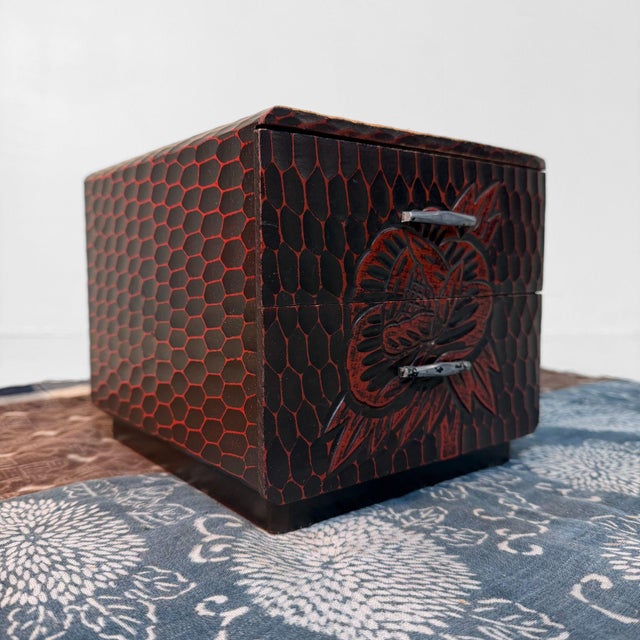 Wood Small Kamakura-Bori Haribako Peony Jewellery Chest, Japan, 1970s For Sale - Image 7 of 12