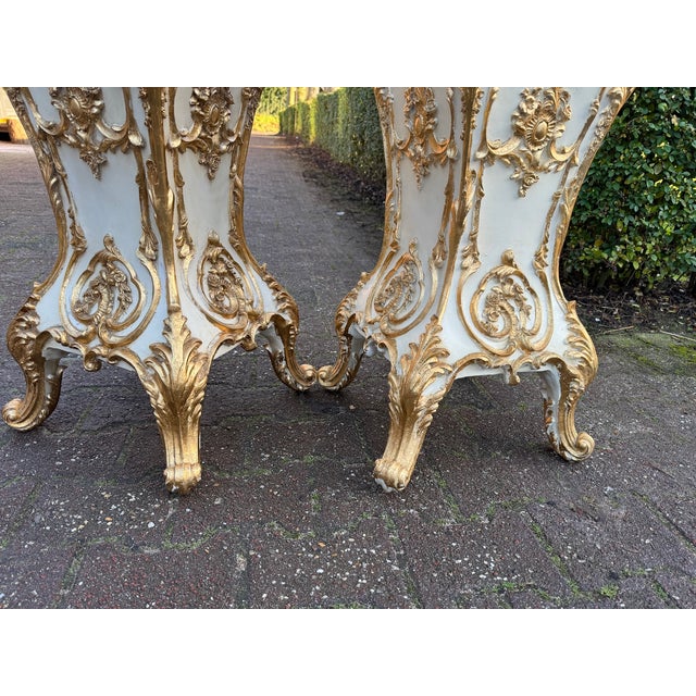 Late 20thC Italian Baroque Cream Gold Pedestals Pair For Sale - Image 10 of 18