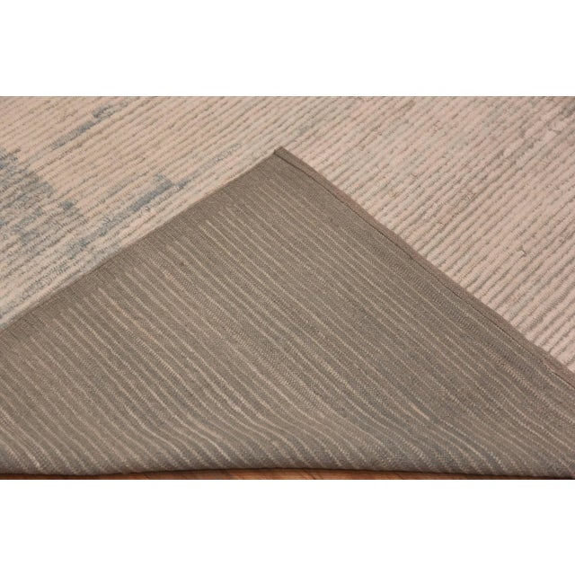 Nazmiyal Collection Abstract Modern Area Rug For Sale In New York - Image 6 of 6