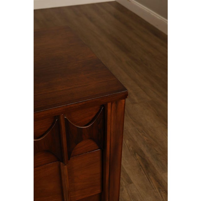 Kent Coffey Perspecta Mid Century Modern Walnut 9 Drawer Dresser For Sale - Image 9 of 18
