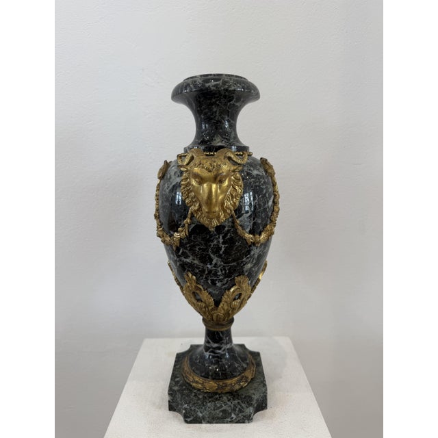 Green Ornamental Vase in Green Marble and Gilded Bronze, France, 1800s For Sale - Image 8 of 18