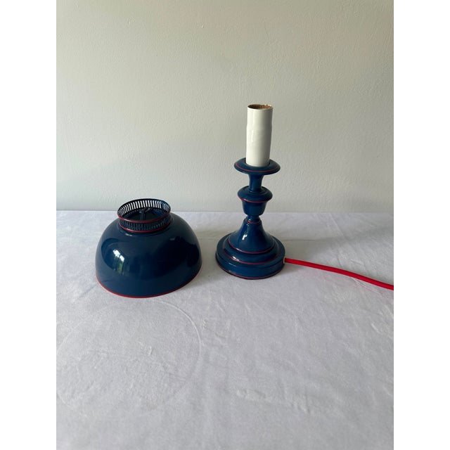 1960s Mid Century Modern Toleware Blue Desk Lamp. For Sale In Miami - Image 6 of 11