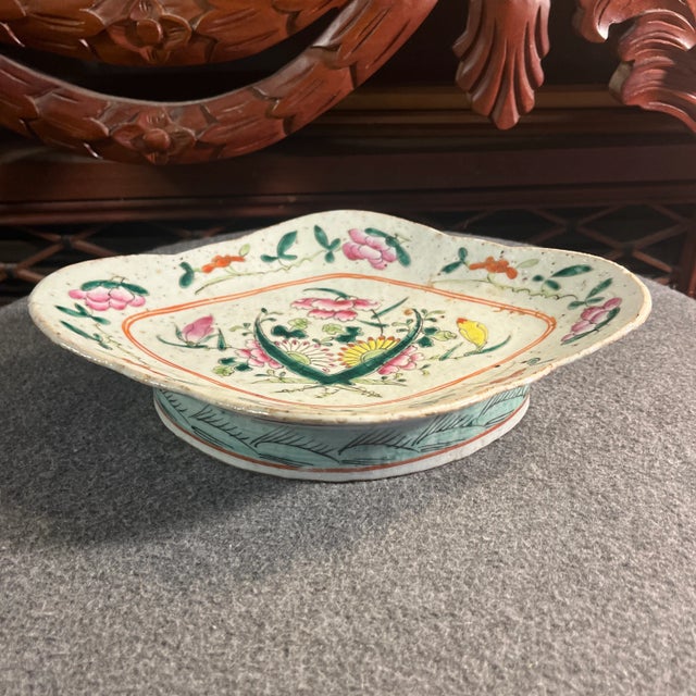 Antique Chinese Export Famille Rose Pedestal Plate For Sale - Image 9 of 9