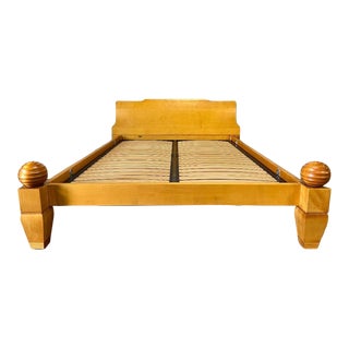 Mid-Century Giorgetti Temenos Queen Bed Maple For Sale