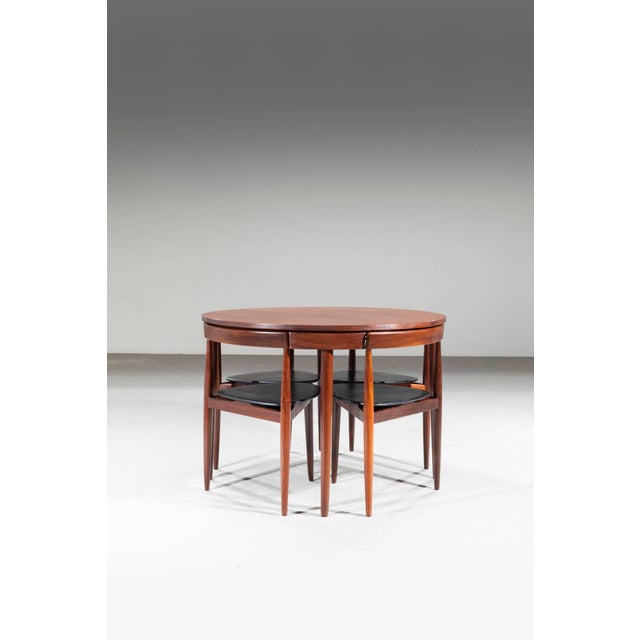 The "Roundette" dining set, designed by Danish designer Hans Olsen in 1952 and produced by Frem Røjle, is one of the most...