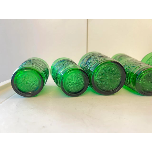Anchor Hocking 1950s Mid Century Sandwich Forest Green Anchor Hocking Glassware -Set of 8 For Sale - Image 4 of 9