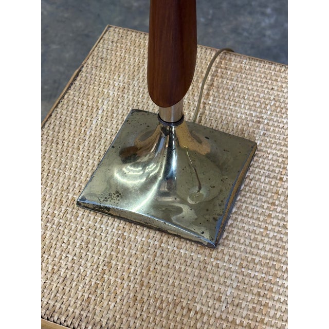 1960s Mid-Century Modern Walnut and Brass Sculptural Lamps After Laurel - Pair For Sale - Image 10 of 12