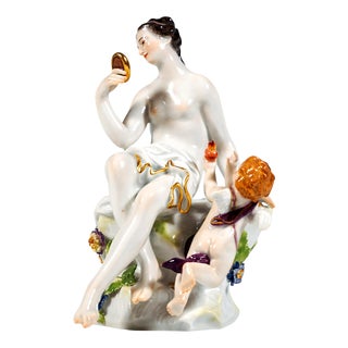 Venus and Cupid Mythological Group attributed to J.F. Eberlein for Meissen, 1900s For Sale