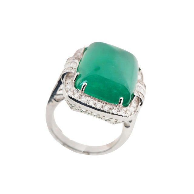 Natural Zambian caboshan Emerald diamond ring in 18k gold For Sale - Image 11 of 18