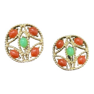 Vintage Sarah Coventry “Acapulco” Clip-on Earrings (1969) – Faux Jade & Carnelian Cabochons, Gold-Tone Signed Costume Jewelry, A Pair For Sale