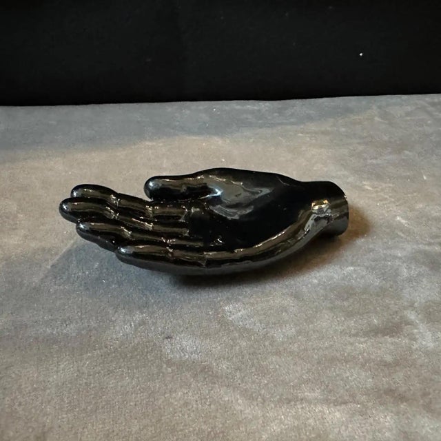 1990s Alfredo Barbini Modern Black Murano Glass Paperweight Depicting an Hand For Sale - Image 4 of 10
