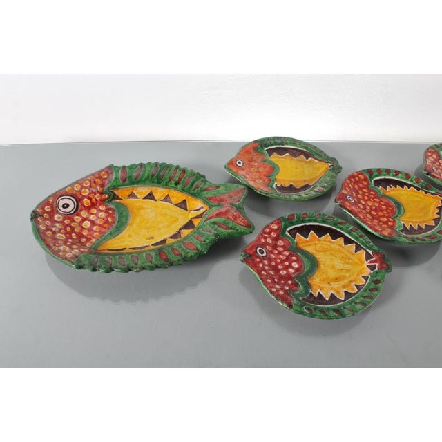 Mid-Century Glazed Ceramic Fish Plates from from De Simone, Italy, 1960s, Set of 7 For Sale - Image 3 of 12