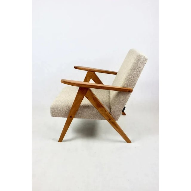 Model B-310 Chair in Beige Boucle, 1970s For Sale - Image 4 of 12