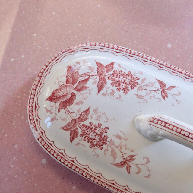 Antique Comb Holder in Dutch Ironstone from Maestricht, 1886 For Sale - Image 4 of 9