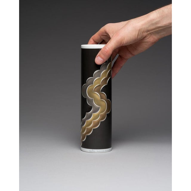 Rosenthal Porcelain Bewegung Vase by Natale Sapone for Rosenthal, 1976 For Sale - Image 4 of 10