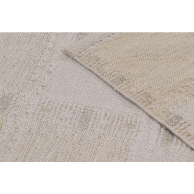 White Rug & Kilim’s Oversized Scandinavian-Inspired Rug, White Minimalist Geometry For Sale - Image 8 of 10