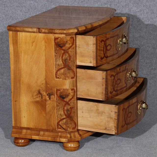 Early 19th Century Ancient Baroque Chest of Drawers, 1800s For Sale - Image 5 of 18
