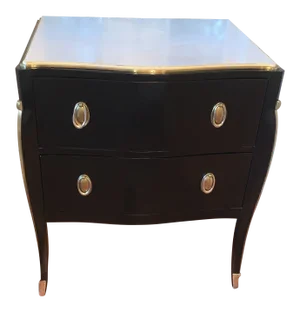 Traditional Century Drawer Commode