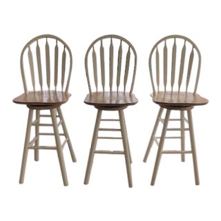 1990s Vintage Windsor Swivel Counter Stools - Set of 3 For Sale
