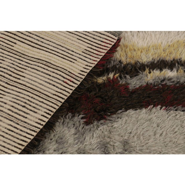 Textile Vintage Swedish Rya Rug With Cream and Gray Abstract Design - Rug & Kilim For Sale - Image 7 of 9