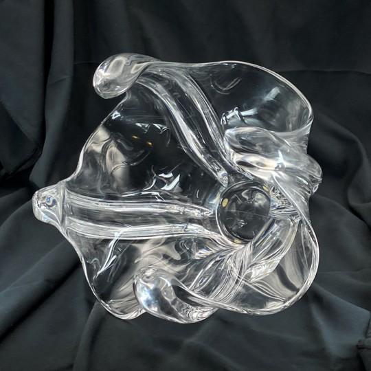 Transparent Vannes Le Chatel Signed Crystal Sculpture/Centerpiece - Large, Freeform, Vintage (11”x11”x10”) Please Read For Sale - Image 8 of 18