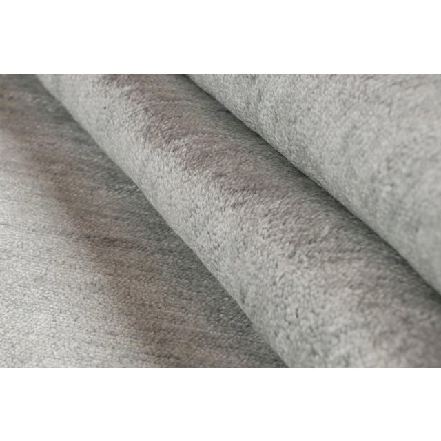 This contemporary 13x20 palace-sized rug is a grand new entry to Rug & Kilim’s Texture of Color Collection. Hand-knotted...