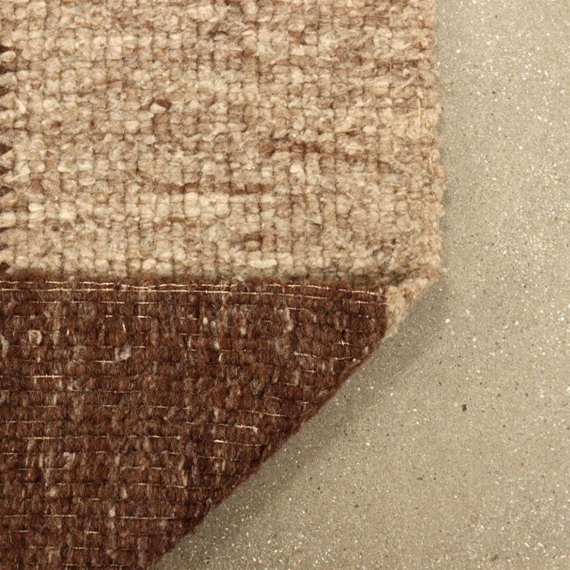 Textile Vintage Rug in Wool For Sale - Image 7 of 11