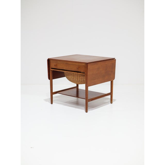 AT33 Sewing Table in Oak and Teak by Hans J. Wegner for Andreas Tuck, Denmark, 1950s For Sale - Image 13 of 13