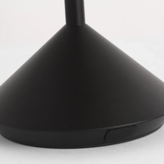 Sean Lavin by Visual Comfort Modern Moneta Accent Cordless/Rechargeable Table Lamp in Black For Sale In Chicago - Image 6 of 8