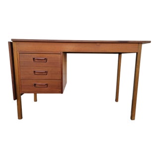 1970s Mid Century Modern Desk For Sale