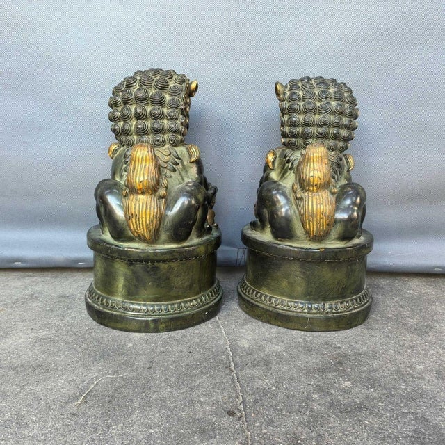 Chinese Monumental Pair of Vintage Chinese Gilt Bronze Guardian Lions (Foo Dogs) For Sale - Image 3 of 5