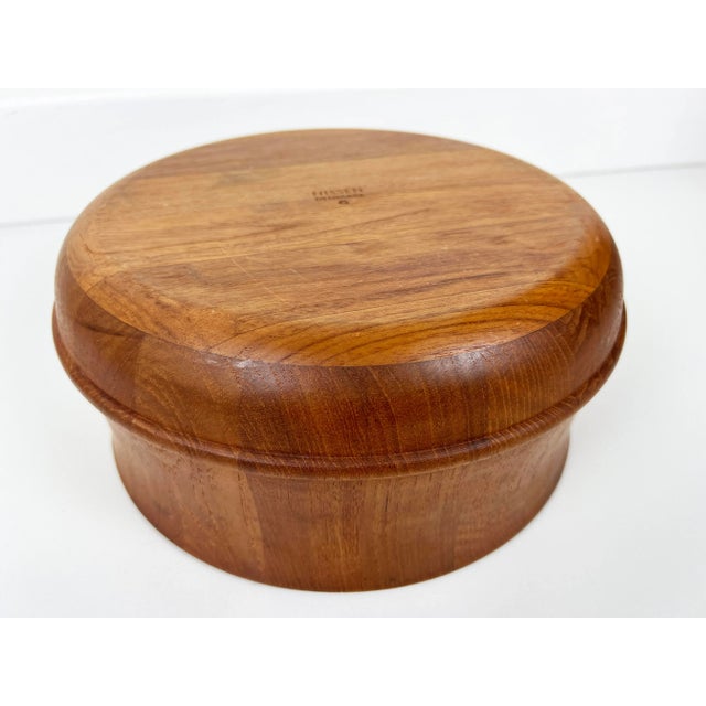 Large Danish Teak Bowl by Richard Nissen For Sale In Detroit - Image 6 of 11