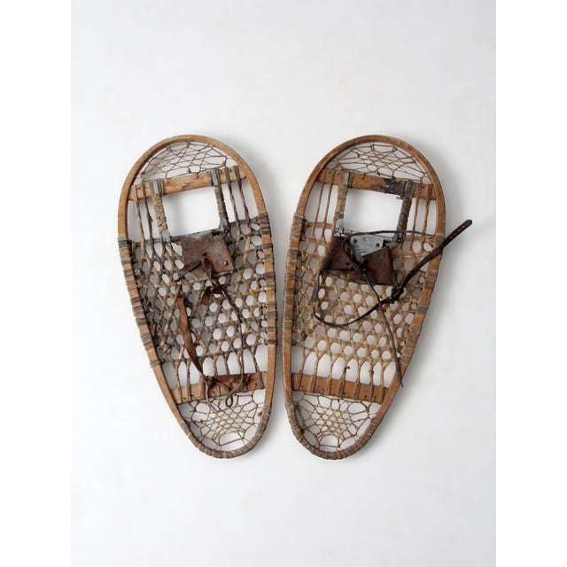 Wood Vintage World War II Usa Military Snowshoes by the Groswold Ski Co. 1945 For Sale - Image 7 of 16