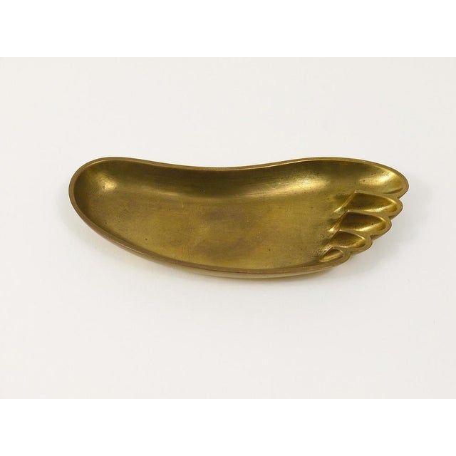 Mid-Century Sculptural Foot Bowl in Brass from Hagenauer, Austria, 1950s For Sale - Image 4 of 18