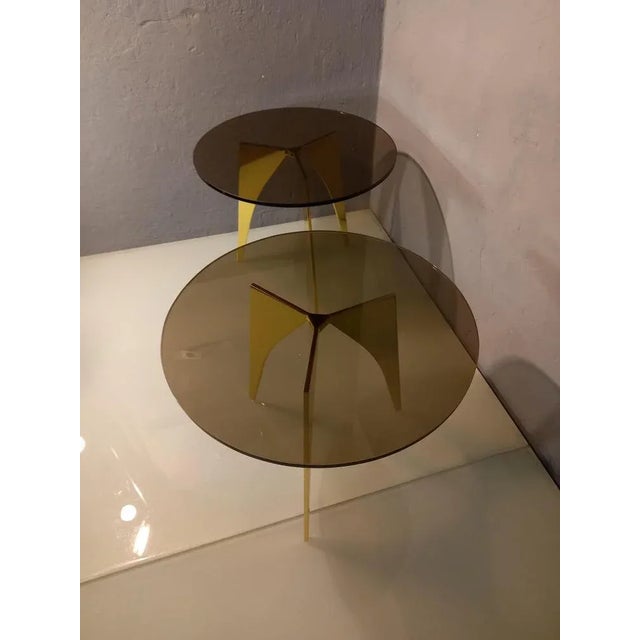 Rotondo Table in Polished Solid Brass and Bronzed Glass For Sale - Image 4 of 13