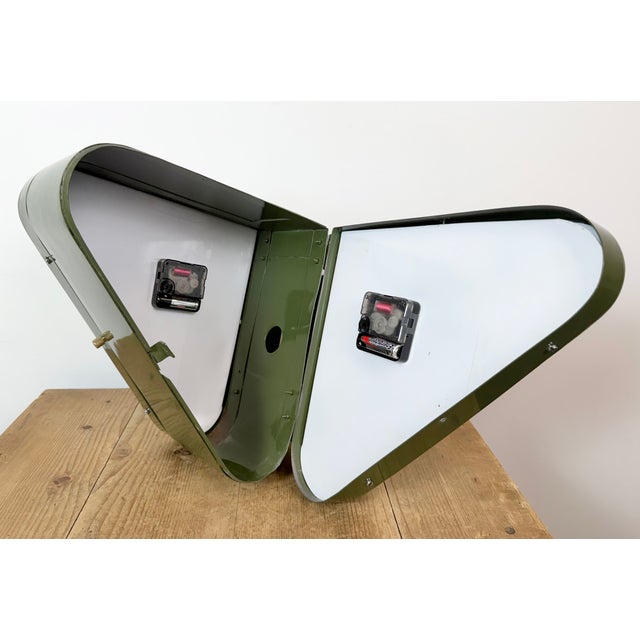 Vintage Green Ships Double-Sided Wall Clock from Seiko, 1970s For Sale - Image 18 of 18