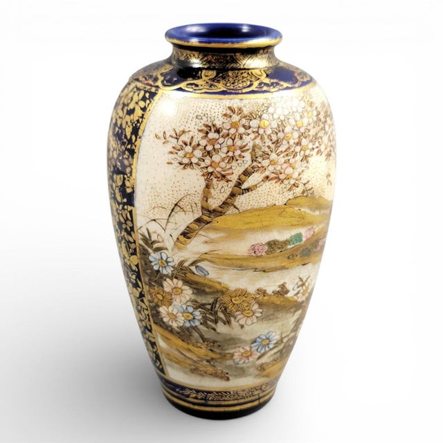 Antique Japanese Meiji Satsuma Vase by Kinkozan Circle, 1890 For Sale - Image 4 of 11
