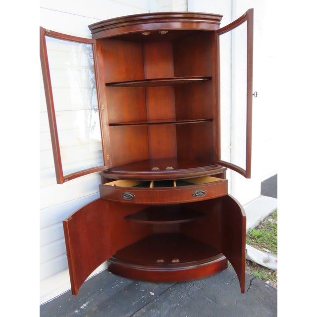 Bassett Mahogany Inlay Corner China Display Cabinet Cupboard 6913 For Sale - Image 9 of 18