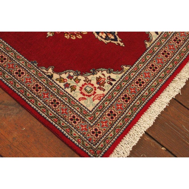 Middle Eastern Rug in Wool For Sale - Image 5 of 10