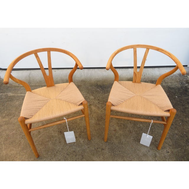 Danish Modern Hans Wegner Wishbone Chair Pair ~ Carl Hansen ~ Mid Century Accent or Dining For Sale - Image 9 of 18