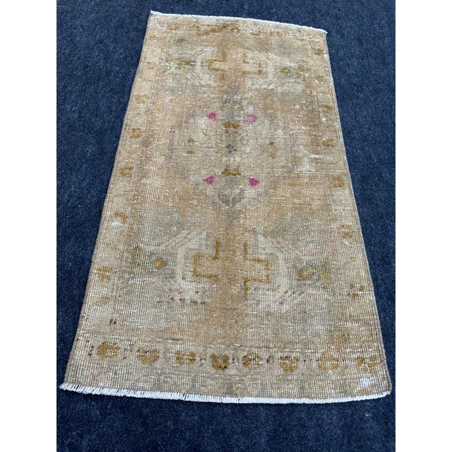 Turkish Yastik Rug 1'8