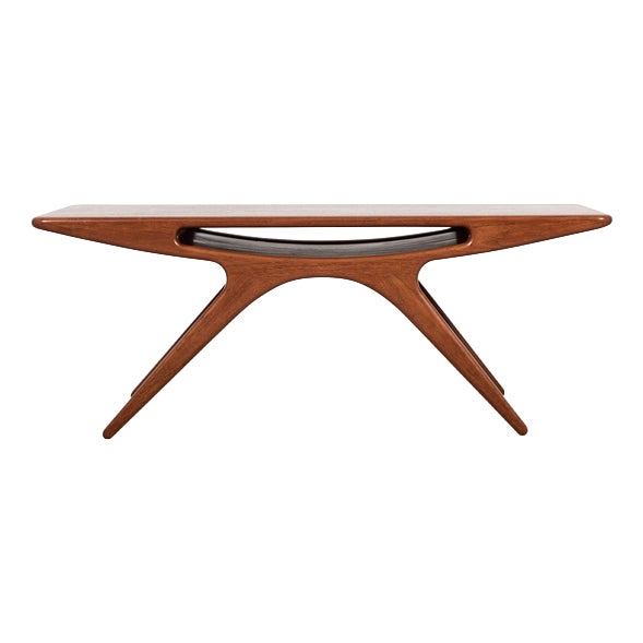 Mid-Century Danish Smile Coffee Table in Teak by Johannes Andersen for Silkeborg For Sale