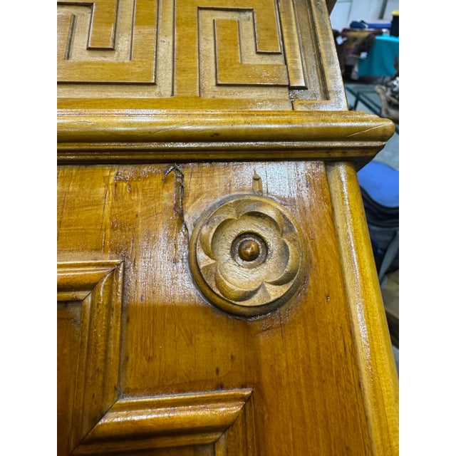 Fine Vintage Sligh Furniture Greek Key Leather Top Bookcase Front Knotty Pine Desk For Sale - Image 12 of 12