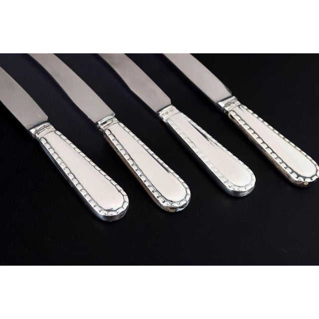 Knives in Silver and Stainless Steel. Beaded Pattern by Georg Jensen, 1930s, Set of 4 For Sale - Image 3 of 6
