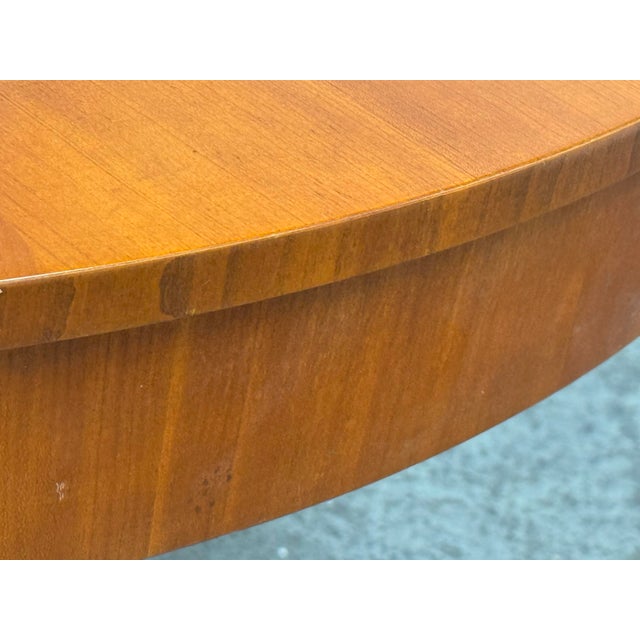 Baker Furniture Vintage Palladian Pedestal Dining Table, 46 Inches For Sale - Image 9 of 15