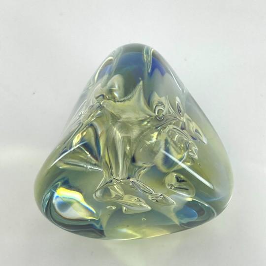 1990s Robert Eickholt Egg Paperweight 3-Sided Opalescent Glows 4.5” Vintage Signed For Sale - Image 14 of 18